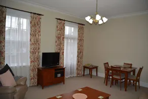Apartments at York Mansions - Image 4