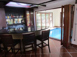 Utopia Guest House - Image 2