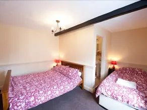 The Red Lion - Image 2