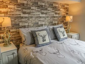 34 Stag Lodge - Image 2