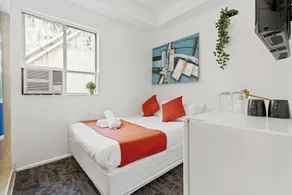 Discover Potts Point Budget Accommodation - Image 2