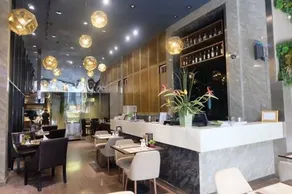 V Residence - Image 2