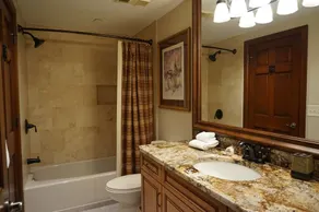 Chamonix 34, Snowmass Ski-In/Ski-Out Condo w/Shared Pool/Hot Tub/WiFi - Image 2