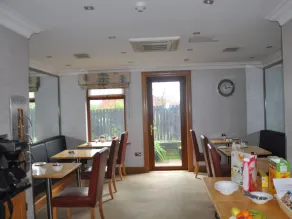 Kings Lodge - Image 2