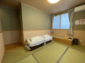 Guesthouse Orange Cabin - Image 4