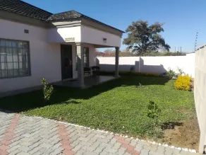 Lee Land Guest House - Image 4