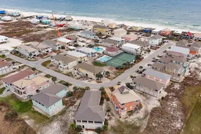 3br W/ Views, Pool & Tennis 400 Feet To Beach! 3 Bedroom Home - Image 3