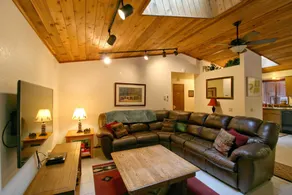Snowline Cabin 23 - Great Cabin With hot Tub, Game Room, Wifi and Sauna - Image 2