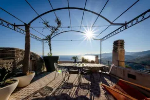 JOIVY Astonishing Sea View Apartment in Verezzi - Image 4