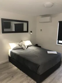 Alfred Apartments - Image 5