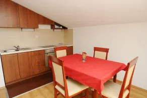 D&R Boreta Apartments - Image 5