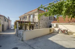 Apartments Ljiljana - Image 1