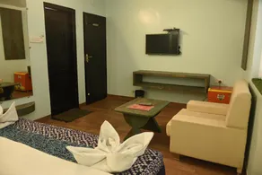 Hotel Satyam - Image 5