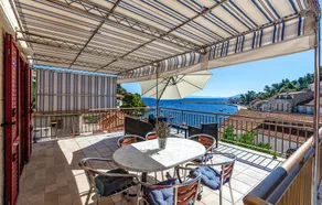 Nice Apartment in Prigradica With 3 Bedrooms and Wifi - Image 5