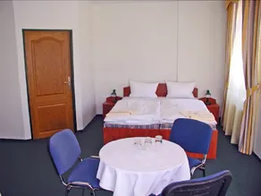 Hotel Golden - Image 4