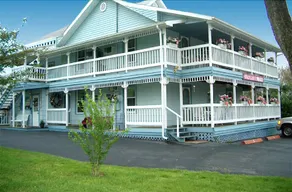 Landmark Inn - Image 3