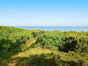 Chic Holiday Home in Hovedstaden Near Sea - Image 4