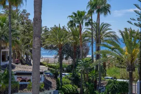 C63 - Sea View Peaceful Marbella Beach - Image 3