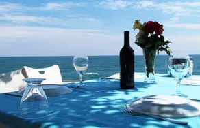 Sunrise Hotel - Image 5