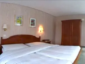 Hotel Du Lac - Image 3