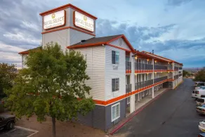 Siegel Select Albuquerque II - Image 5