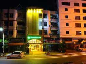 Diamonds Inn - Image 3