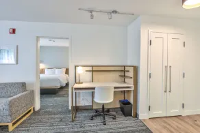 Alluxsuites at 1876, Ascend Hotel Collection - Image 4