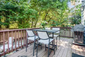 Walkable Paradise - Image 2