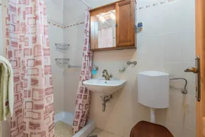 Ideal House for Family - Free Bikes - Pet Friendly - Image 3