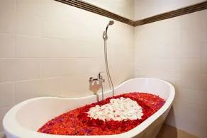 Bunut Garden Luxury Private Villa - Image 2