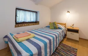 Awesome Home in Tar With Wifi and 3 Bedrooms - Image 4