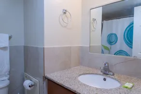 Montego Bay Club Apartments - Image 2