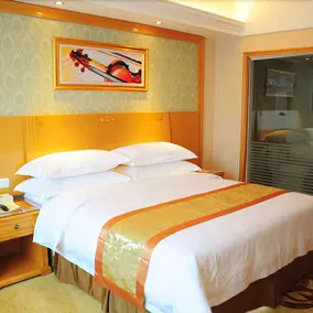 Vienna International Hotel - Image 4