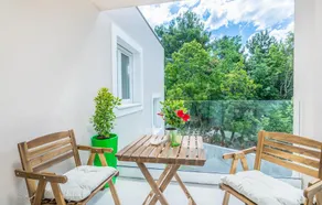 Beautiful Home in Vrh With Outdoor Swimming Pool, Wifi and 3 Bedrooms - Image 3