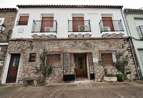 House With 2 Bedrooms in Torrejón el Rubio, With Wonderful Mountain Vi - Image 3