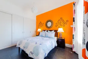 Bondi Beachfront Stay - Image 3