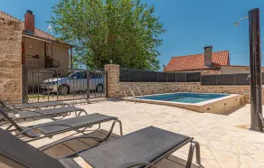Beautiful Home in Bribir With Outdoor Swimming Pool, Wifi and 3 Bedrooms - Image 3