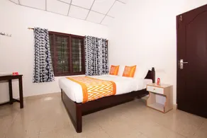 Winter Castle Homestay - Image 2