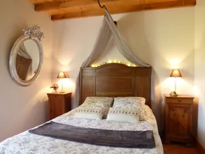 Charming Holiday Home near River in Saint-Pierre-sur-Dropt - Image 2