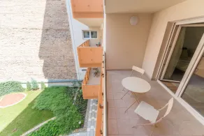Oasis Apartments At Broadway Residence - Image 3