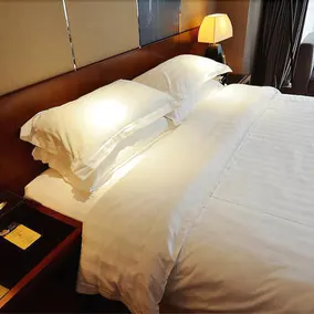 Cozy City Hotel - Image 4