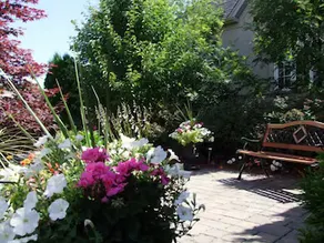In Elegance Bed and Breakfast - Image 5