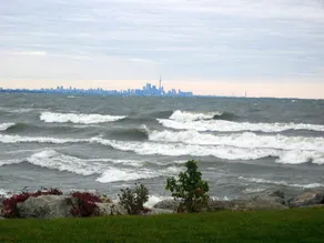Condos at Lake Ontario - Image 3