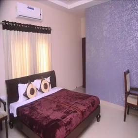 Hotel Samridhi - Image 4