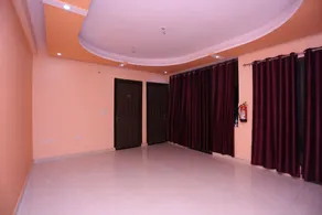 Hotel Golden Palace By OYO Rooms - Image 5