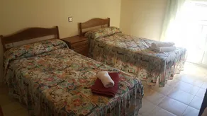 Hostal Restaurante Avenida - Image 2