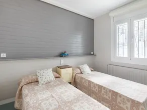 Comfy Holiday Home in L'escala With Garden - Image 2