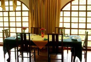 Green Forest Hotel by OYO Rooms - Image 4