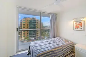 Syrenuse Apartments - Image 2