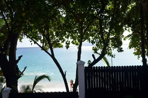 Sundown Beach Villa - Image 3